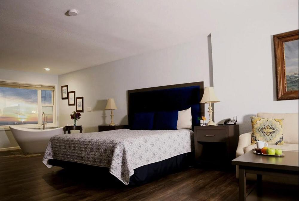 Junior Suite with Ocean View interior
